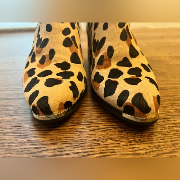 Cole Haan Cheetah Print Calf Hair Block Heel Booties Size 8 Grand Series - Picture 4 of 10
